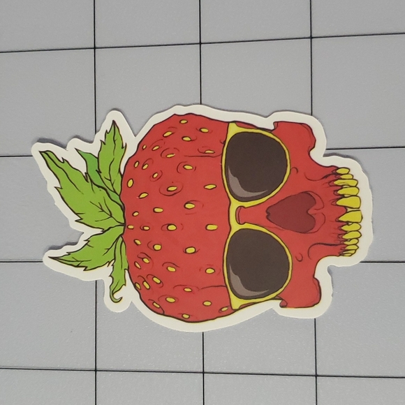 Skull Sticker - Picture 1 of 3